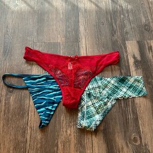 NWOT Victoria Secret set of three thongs size XS